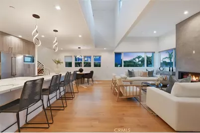 1427 15th Street, Manhattan Beach, CA 90266 - Photo 1