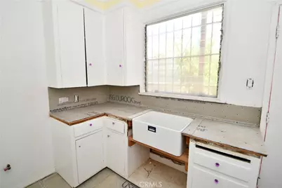 1353 S Redondo, Los Angeles, CA 90019 - Photo 49