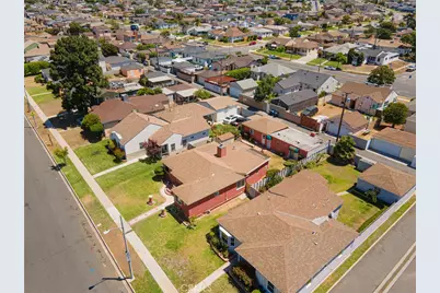 11028 Spinning, Inglewood, CA 90303 - Photo 29