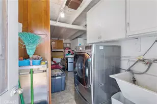 11028 Spinning, Inglewood, CA 90303 - Photo 19