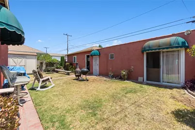 11028 Spinning, Inglewood, CA 90303 - Photo 17