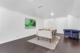 20906 Almazan Rd, Woodland Hills, CA 91364 - Photo 17