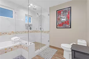 20906 Almazan Rd, Woodland Hills, CA 91364 - Photo 31