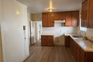350 W 59th, Los Angeles, CA 90003 - Photo 9