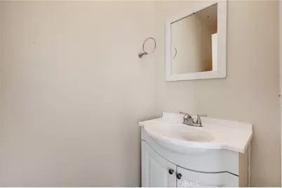 9214 Palm Street, Bellflower, CA 90706 - Photo 15