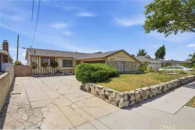 15627 E Prairie Avenue, Lawndale, CA 90260 - Photo 3