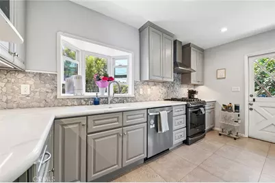 6320 W 85th Street, Los Angeles, CA 90045 - Photo 9