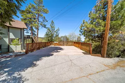 43564 Yosemite, Big Bear Lake, CA 92315 - Photo 15
