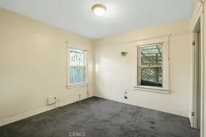 3940 Denker, Los Angeles, CA 90062 - Photo 17