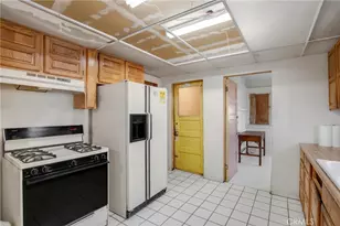 3940 Denker, Los Angeles, CA 90062 - Photo 11