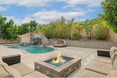 18300 Long Leaf Pine Court, San Bernardino, CA 92407 - Photo 9
