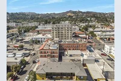 1646 N Harvard, Los Angeles, CA 90027 - Photo 23
