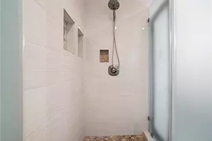 1725 Axenty, Redondo Beach, CA 90278 - Photo 13