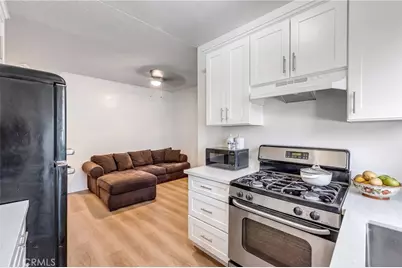 139 E 41st Pl, Los Angeles, CA 90011 - Photo 9