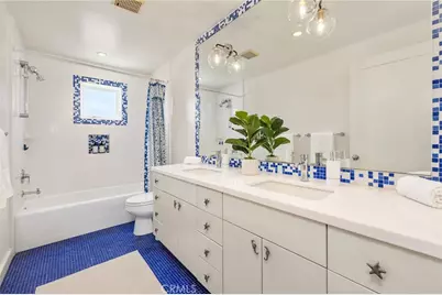 2710 Pine Ave., Manhattan Beach, CA 90266 - Photo 17
