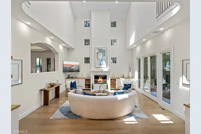 2300 John Street, Manhattan Beach, CA 90266 - Photo 3