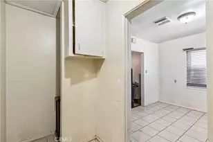 626 S Inglewood Ave, Inglewood, CA 90301 - Photo 25