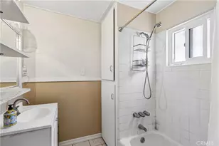 626 S Inglewood Ave, Inglewood, CA 90301 - Photo 17