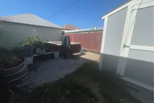 8826 S Van Ness, Los Angeles, CA 90047 - Photo 11