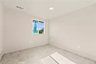 2019 E 105th St, Los Angeles, CA 90002 - Photo 9