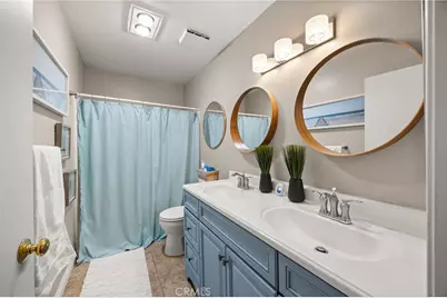 12567 Bradley #6, Sylmar, CA 91342 - Photo 11