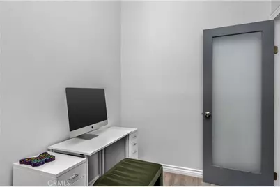2254 The Terrace, Los Angeles, CA 90049 - Photo 27