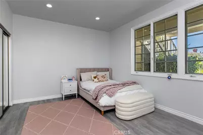 2254 The Terrace, Los Angeles, CA 90049 - Photo 19