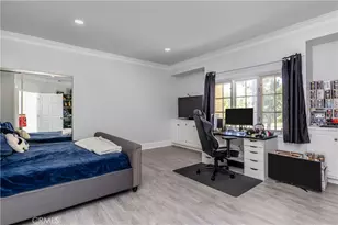 2254 The Terrace, Los Angeles, CA 90049 - Photo 25