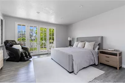 2254 The Terrace, Los Angeles, CA 90049 - Photo 15