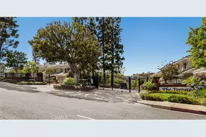 2254 The Terrace, Los Angeles, CA 90049 - Photo 35