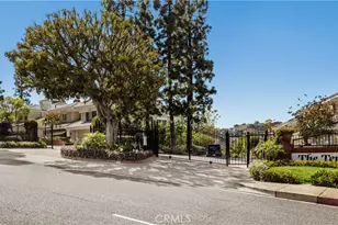 2254 The Terrace, Los Angeles, CA 90049 - Photo 35