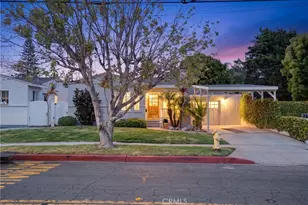 424 S Meadows Ave, Manhattan Beach, CA 90266 - Photo 1