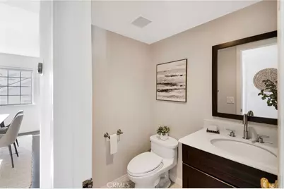 105 N Broadway #E, Redondo Beach, CA 90277 - Photo 11