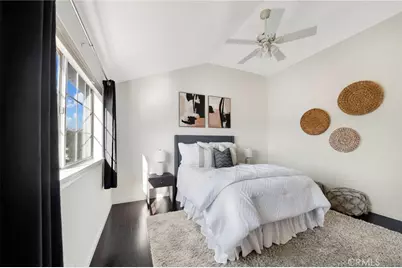 105 N Broadway #E, Redondo Beach, CA 90277 - Photo 13