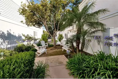 105 N Broadway #E, Redondo Beach, CA 90277 - Photo 3
