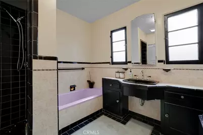 2431 S Holt, Los Angeles, CA 90034 - Photo 15