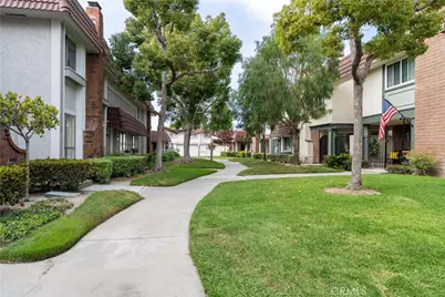 11464 Miscou Way, Cypress, CA 90630 - Photo 9