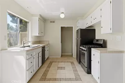 11464 Miscou Way, Cypress, CA 90630 - Photo 19