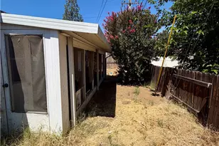 500 E Thornton Ave, Hemet, CA 92543 - Photo 19