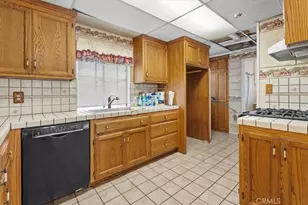 700 W Palm Ave, El Segundo, CA 90245 - Photo 9