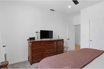 2305 Nantes, Bakersfield, CA 93311 - Photo 25