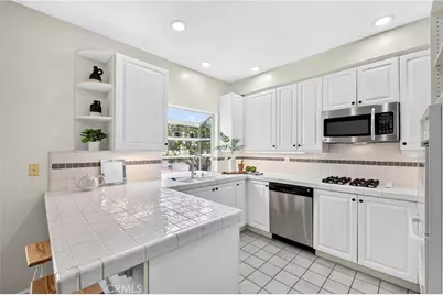 2825 Plaza Del Amo #102, Torrance, CA 90503 - Photo 13