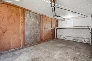 2136 W 75th St, Los Angeles, CA 90047 - Photo 23
