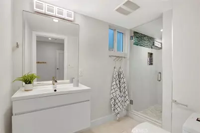 11661 Picturesque Dr, Studio City, CA 91604 - Photo 19