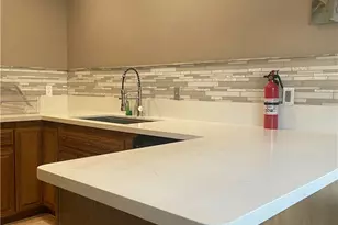 900 E Alpha St, Inglewood, CA 90302 - Photo 11
