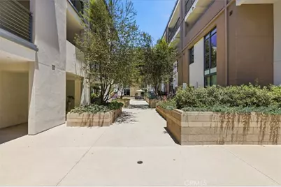 13045 Pacific Promenade #102, Playa Vista, CA 90094 - Photo 33