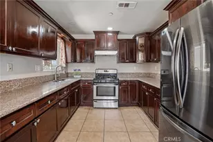 11421 Stanford Ave, Los Angeles, CA 90059 - Photo 15