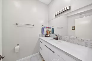 533 S St Andrews Pl, Los Angeles, CA 90020 - Photo 29
