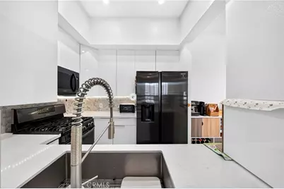 533 S St Andrews Place #408, Los Angeles, CA 90020 - Photo 19