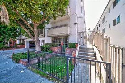 533 S St Andrews Place #408, Los Angeles, CA 90020 - Photo 5